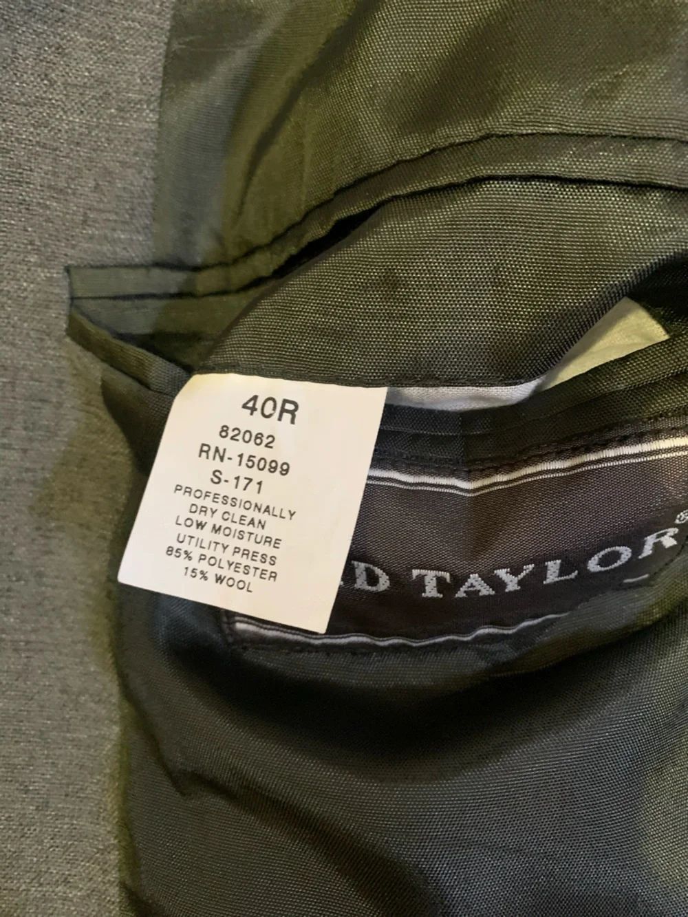 David Taylor Sz‎ 40R Wool Blend Gray Sport Coat Blazer Jacket with Gold Button
